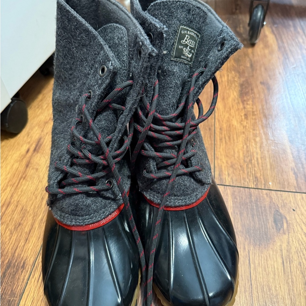 Bass Gray and Black Winter Boots